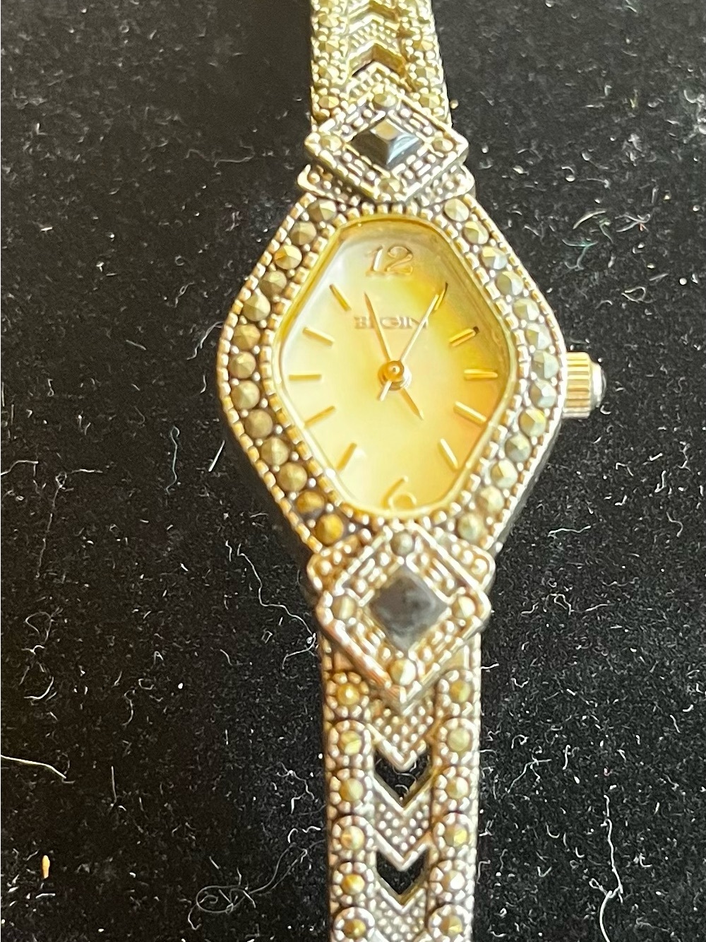 I Vintage Elgin Black Onyx & Marcasite Women Bracelet  Silvertone Watch 7”
